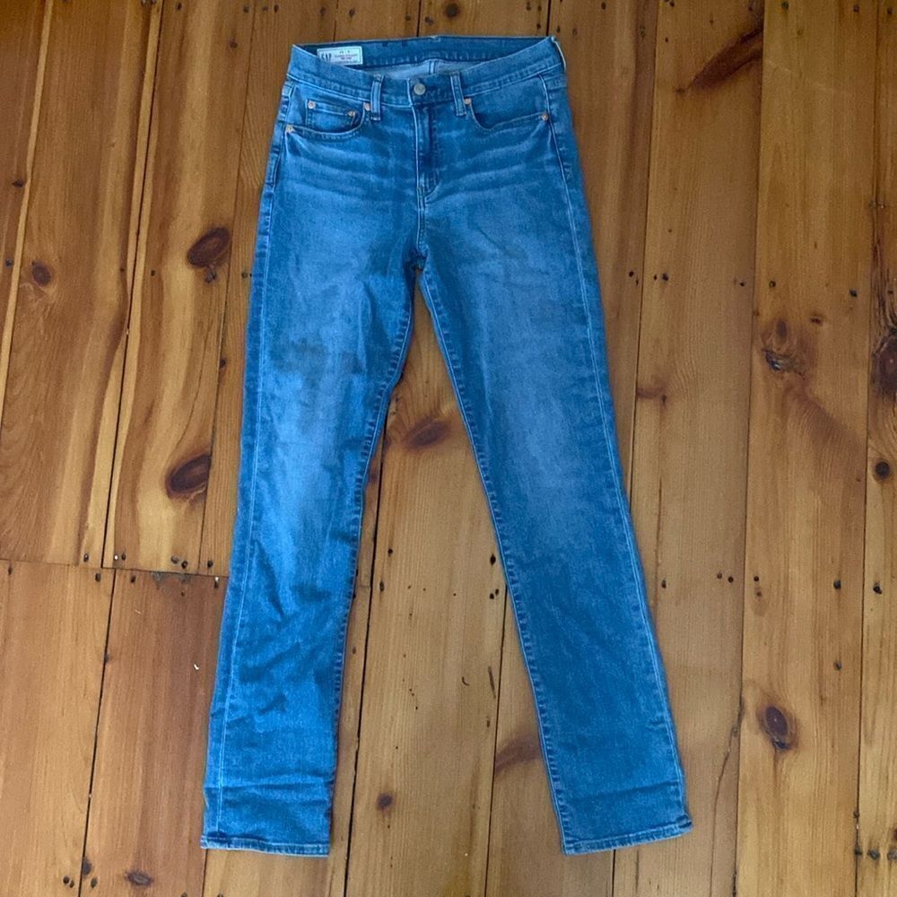 Gap Classic straight midrise Jeans long